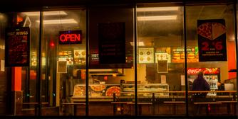 Pourquoi la restauration rapide séduit de plus en plus les entrepreneurs en franchise