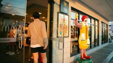 Franchise en Afrique : ce que le cas algérien révèle sur l’implantation des réseaux internationaux