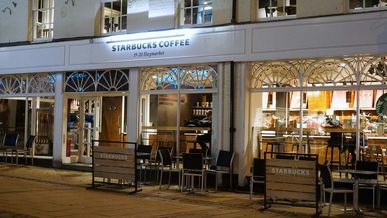 Retour sur l’affaire du faux Starbucks à Oran en Algérie : Les risques d’une copie illégale